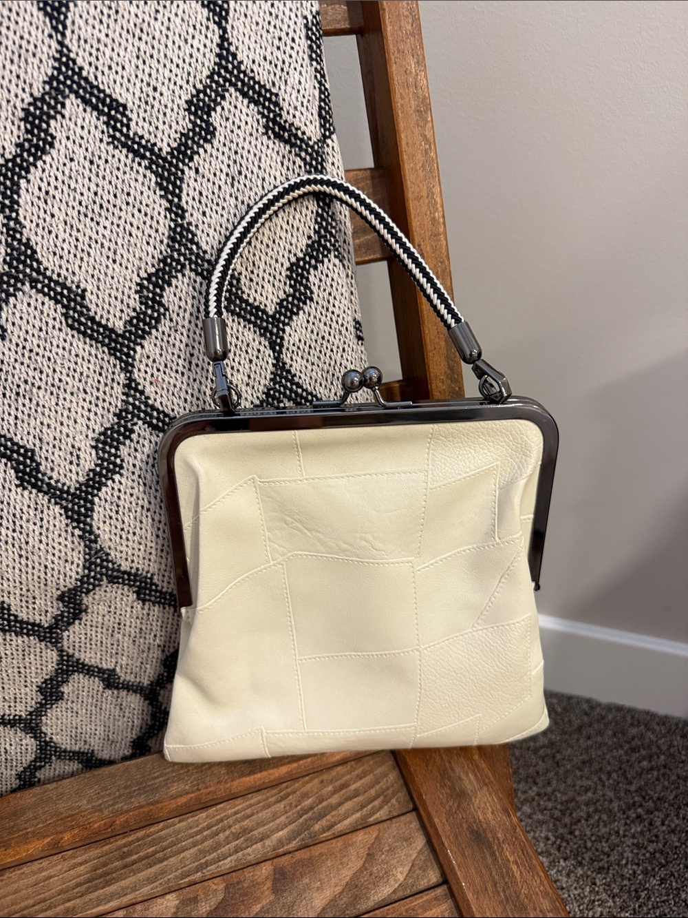 Ivory Patchwork Kiss Lock Frame Handbag Black Gunmetal Hardware Retro Chic